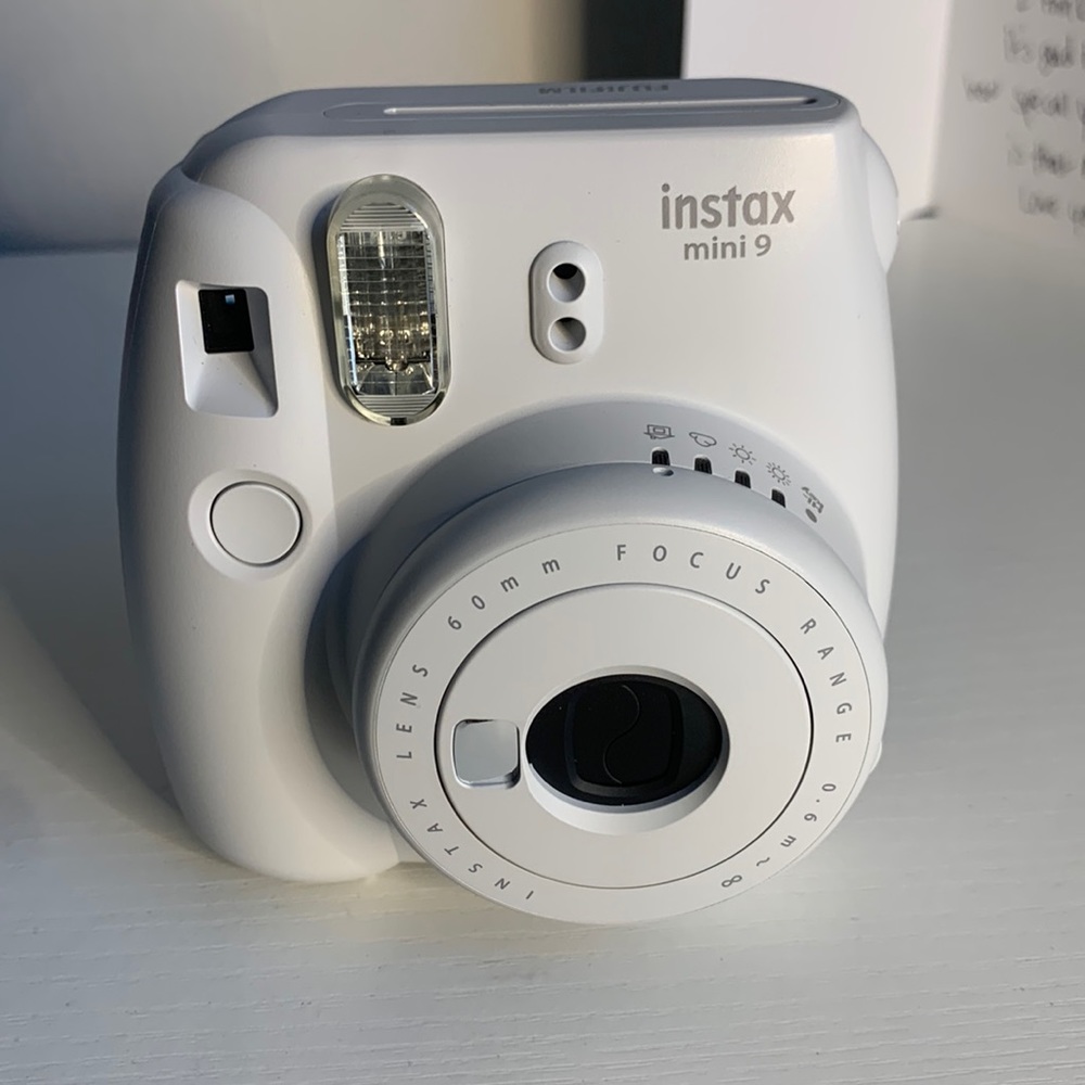 instax mini 9 fujifilm camera white
